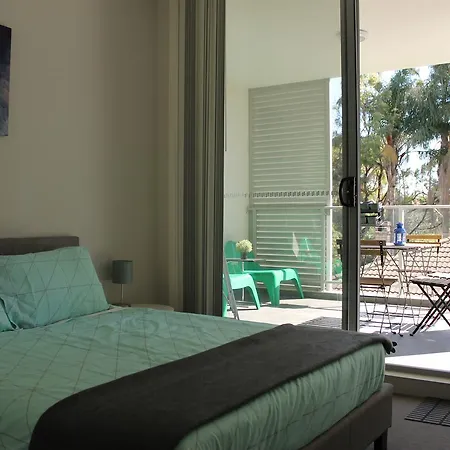 Enjoyable Holiday Home For Group Six Waitara Exterior photo